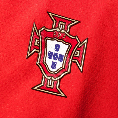 Détail de l'écusson du Maillot Portugal Domicile 2025/2026 Version Joueur Puma