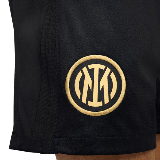 Détail de l'écusson sur le Short Inter Milan Domicile 2024/2025 Nike